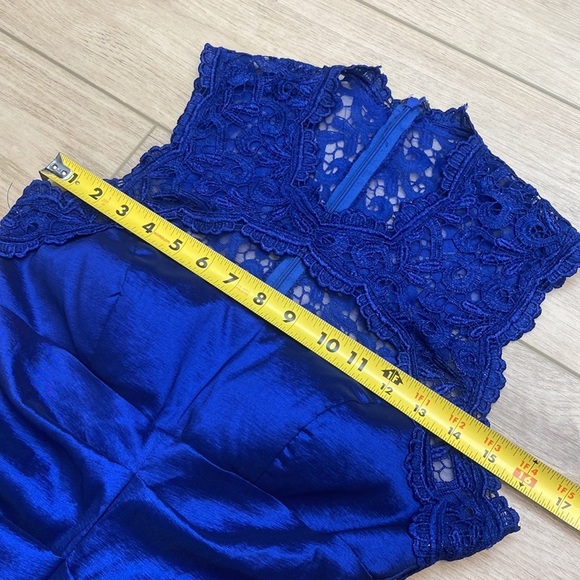 Xscape Mermaid Gown - Picture 15 of 16